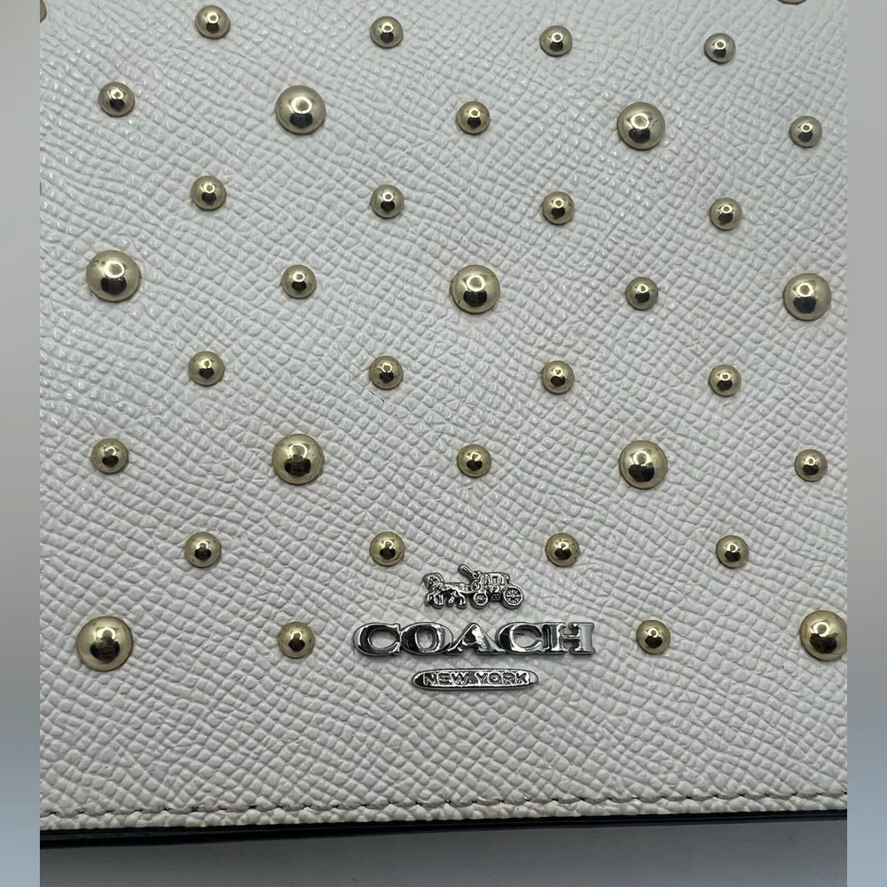 White COACH crossbody bag - Picture 3 of 8